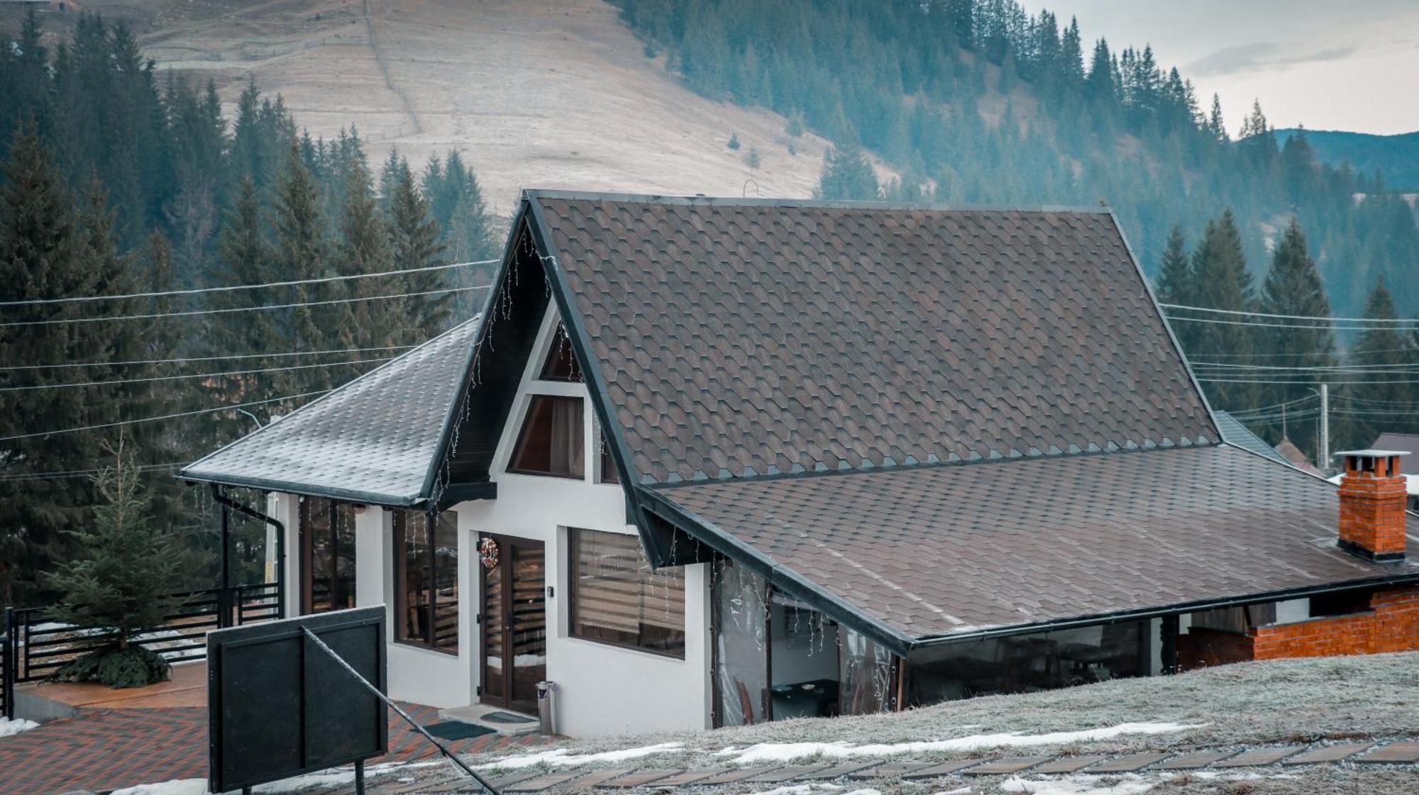 A Pisc Hotel Vatra Moldovitei Bagian luar foto